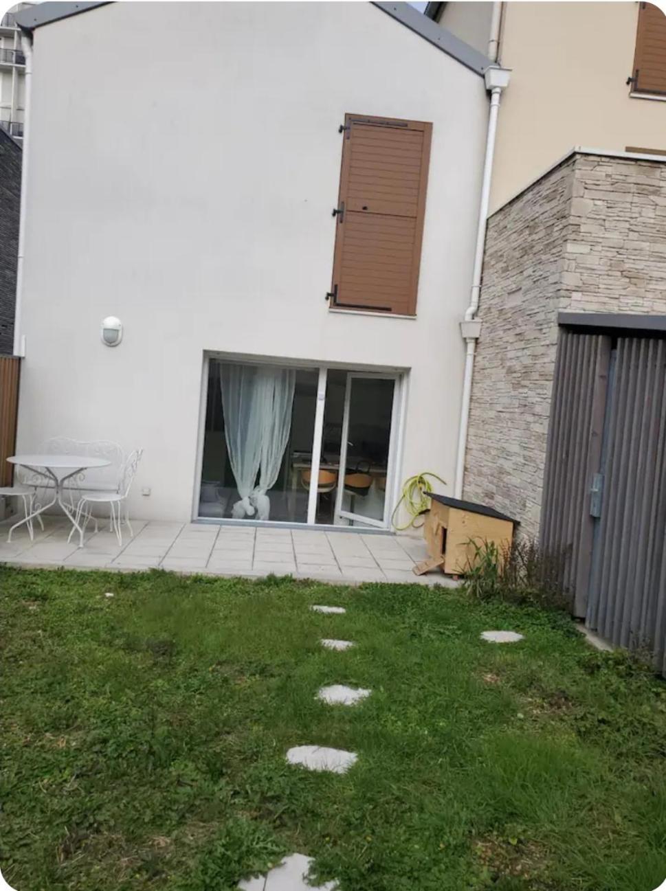 Maison Avec Jardin Et 2 Places De Parking *